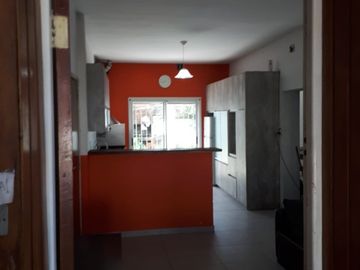 Casa PH en venta en Moron Sur
