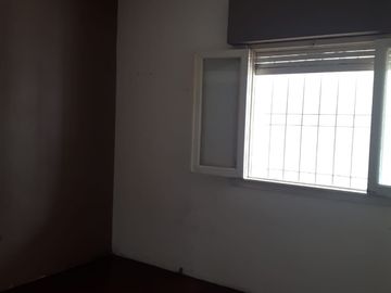 Casa PH en venta en Moron Sur