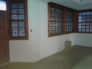 Venta Casa Céntrica,  5 dormitorios