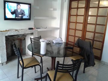 Venta Casa Céntrica,  5 dormitorios
