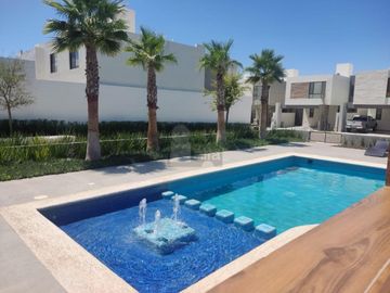 Casa en venta al norte de la ciudad Fracc. Sorrento modelo Bari 2