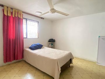 casa en venta en las mercedes. Cod V342