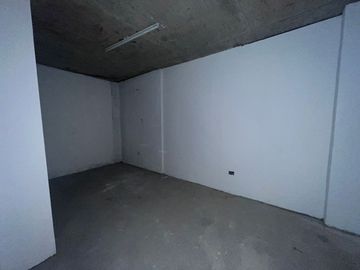 Local comercial de planta libre en obra en Arturo Prat