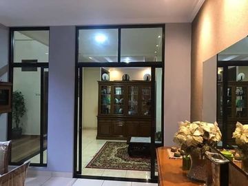 6 Bedroom House for sale