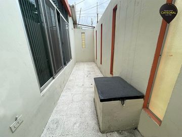 Casa de venta en Los Esteros – código:18906