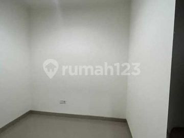 Disewa Unit Langka! Rumah Pik 2 Uk 8X12,5 Kosongan Siap Huni