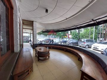 Rumah Mainroad Supratman Cihapit Bandung Wetan