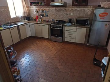 Casa para 2 Familias en venta en Isidro Casanova