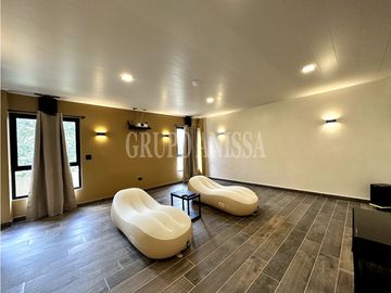 Oportunidad! Se Vende Moderna Casa en Altos del Maria