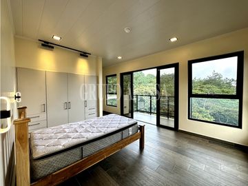 Oportunidad! Se Vende Moderna Casa en Altos del Maria