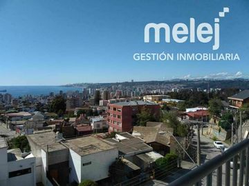 Vende Hermosa Casa con Vista Privilegiada en Viña del Mar
