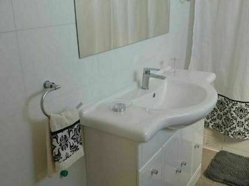 Vende Hermosa Casa con Vista Privilegiada en Viña del Mar