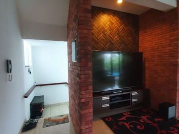 Rumah Lux Fully Furnished 6 Kamar Tidur di Sektor 7 Menteng Bintaro 4733