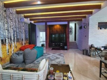 Rumah Lux Fully Furnished 6 Kamar Tidur di Sektor 7 Menteng Bintaro 4733