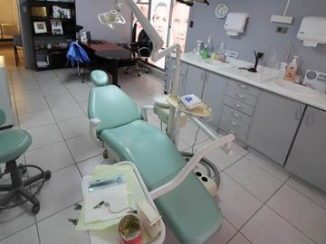 VENTA Clinica Dental 2 Sillones en Santiago Centro, Mac Iver