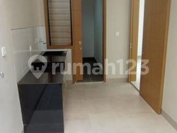 Disewakan Rumah di Cluster Okinawa Brand New 8X15 di Pik 2