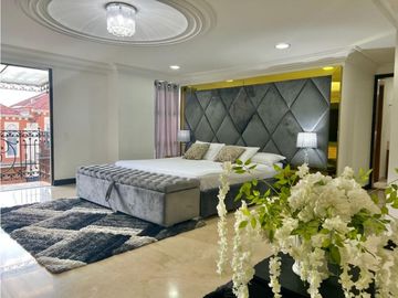 Venta de Casa Lujosa en El Poblado