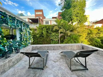 Venta de Casa Lujosa en El Poblado
