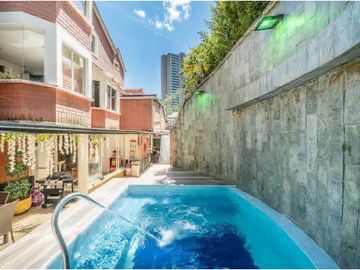 Venta de Casa Lujosa en El Poblado