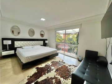 Venta de Casa Lujosa en El Poblado