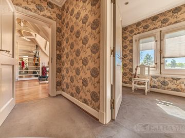 Casa en venta en Martindale C.C sobre cancha de polo. Amenities. Pilar