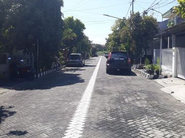 Rumah Siap Huni Kutisari Indah Selatan di Surabaya Dekat Petra