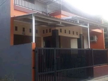 Ruamh 2 lantai di srengseng sawah jagakarsa jakarta selatan