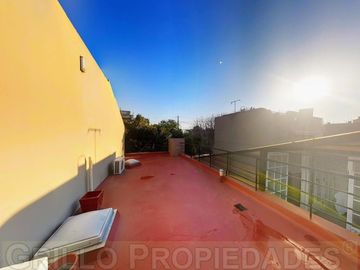 Guardia Nacional 1894. Casa tres ambientes en lote propio. 98m2. Cochera, lavadero y terraza.