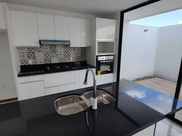 CASA VENTA JURIQUILLA QUERETARO
