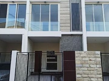 Rumah NEW MINIMALIS Sutorejo Timur