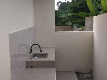 Rumah 2 Lantai Bogor FREE Furnished Dekat Kampus IPB