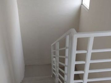 Rumah 2 Lantai Bogor FREE Furnished Dekat Kampus IPB