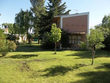 COMPLEJO DE CABAÃAS Y CASA.