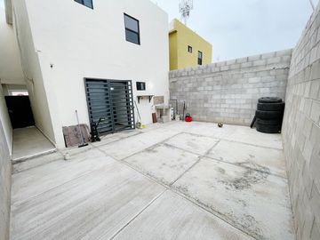CASA EN VENTA EN VILLAS DE SAN LORENZO