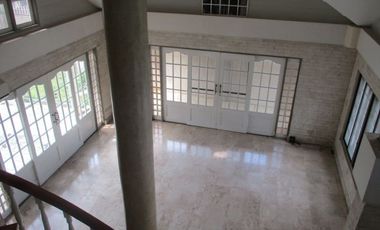 House for rent in Cebu City, Silver Hills with adjacent vacant lot also for sale