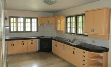 House for rent in Cebu City, Silver Hills with adjacent vacant lot also for sale