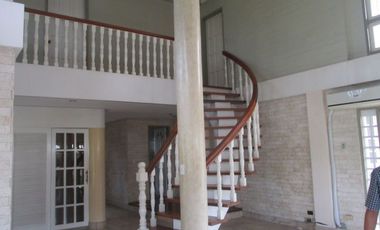House for rent in Cebu City, Silver Hills with adjacent vacant lot also for sale