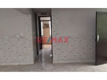 💰 Precio: $130,000 dólares – NEGOCIABLE
📍 Ubicación: Calle La Ladera 175 – Urbanización 3 de Octubre, Chiclayo
📐 Área: 160 m²
📄 Documentación en re
