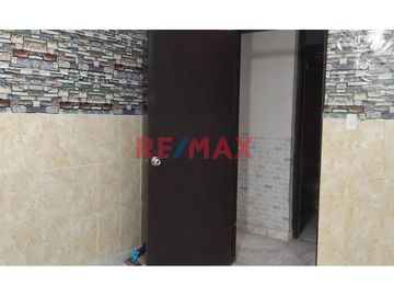 💰 Precio: $130,000 dólares – NEGOCIABLE
📍 Ubicación: Calle La Ladera 175 – Urbanización 3 de Octubre, Chiclayo
📐 Área: 160 m²
📄 Documentación en re