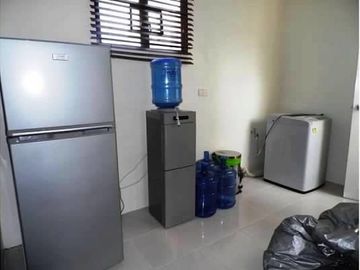HOUSE AND LOT FOR SALE w/ 3 BR NEAR TIMOG PARK ANGELES CITY