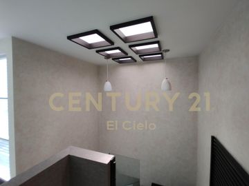 Casa residencial en venta cluster 999 Lomas de Angelópolis, Puebla.