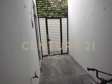 Casa residencial en venta cluster 999 Lomas de Angelópolis, Puebla.
