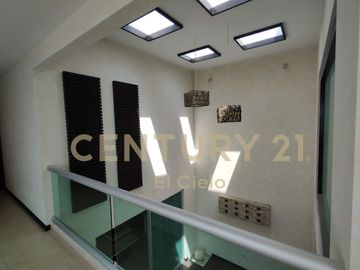 Casa residencial en venta cluster 999 Lomas de Angelópolis, Puebla.