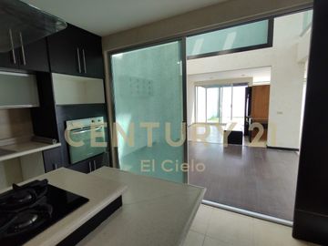 Casa residencial en venta cluster 999 Lomas de Angelópolis, Puebla.