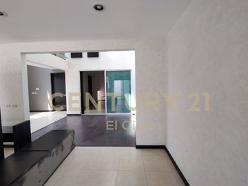 Casa residencial en venta cluster 999 Lomas de Angelópolis, Puebla.