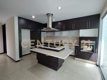 Casa residencial en venta cluster 999 Lomas de Angelópolis, Puebla.