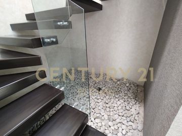 Casa residencial en venta cluster 999 Lomas de Angelópolis, Puebla.