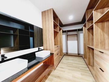 Casa en VENTA en LOMAS DEL DORADO