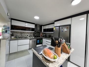 VENTA CASA, CONJUNTO QUINTAS DEL CAMPESTRE, CAÑAVERAL, FLORIDABLANCA. Cod V24355
