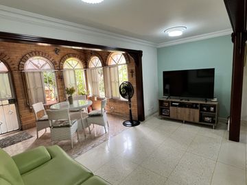 VENTA CASA, CONJUNTO QUINTAS DEL CAMPESTRE, CAÑAVERAL, FLORIDABLANCA. Cod V24355